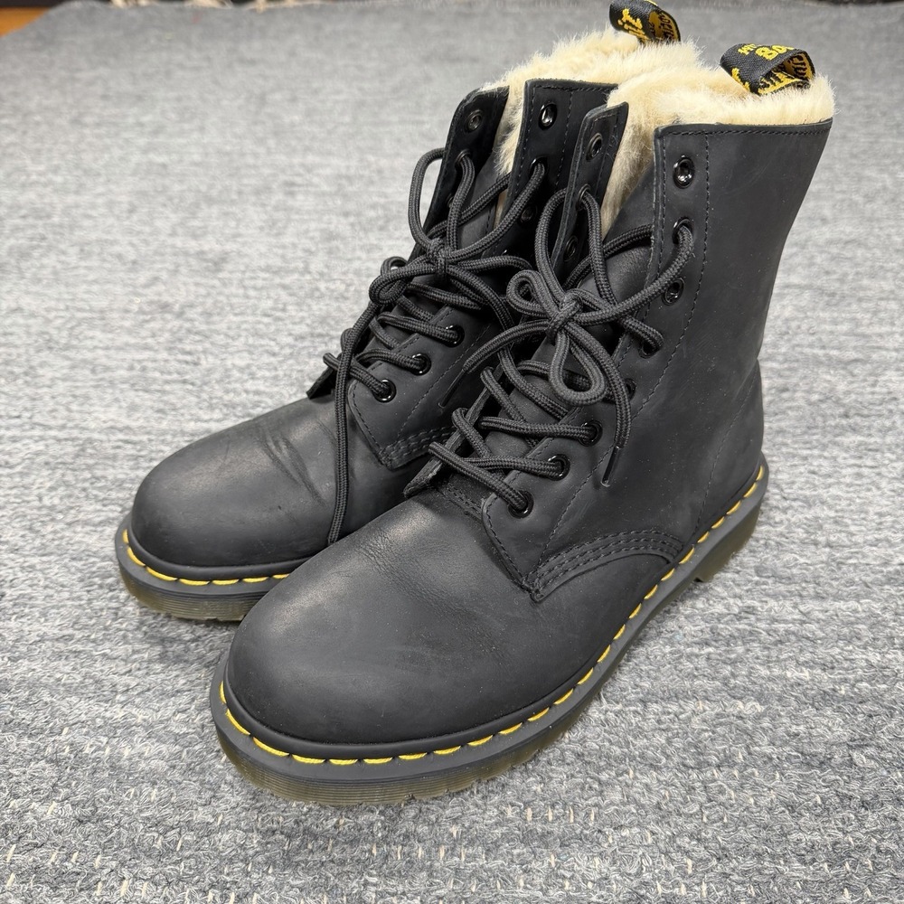 Dr. Martens 1460 Serena Boots Women 8 Black Sherpa Lined Leather Combat Boots